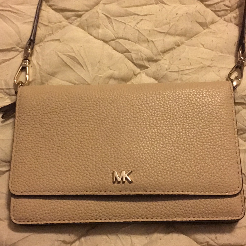 Michael Kors beige crossbody wallet/phone case